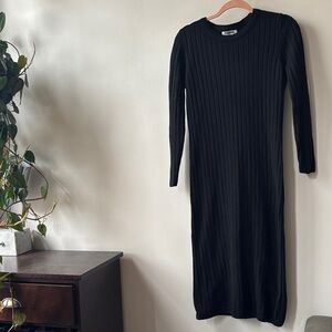 Old Navy Black Long Sleeve Ribbed Dress